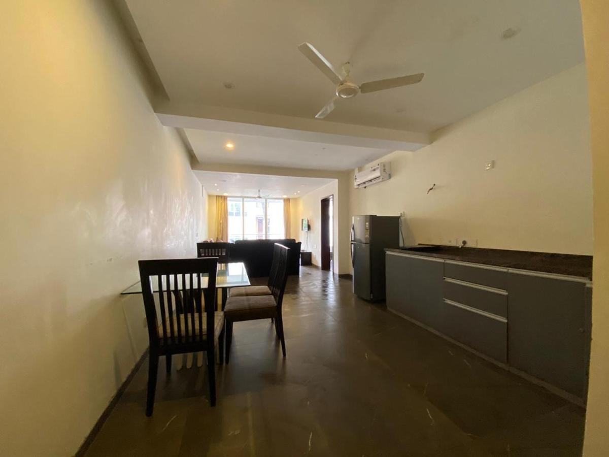 Aarju Luxurious Wave Apartment Calangute Bagian luar foto