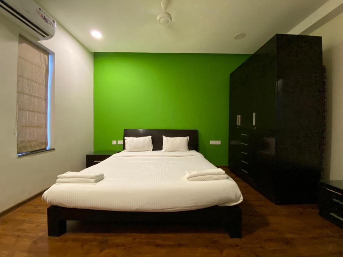 Aarju Luxurious Wave Apartment Calangute Bagian luar foto