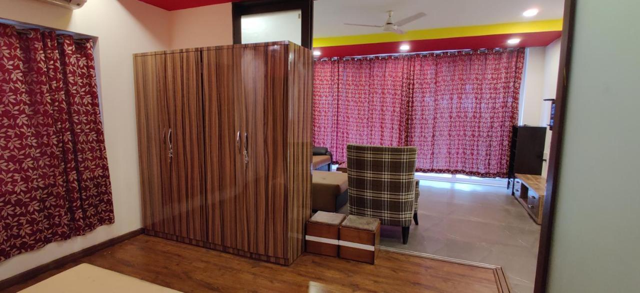 Aarju Luxurious Wave Apartment Calangute Bagian luar foto