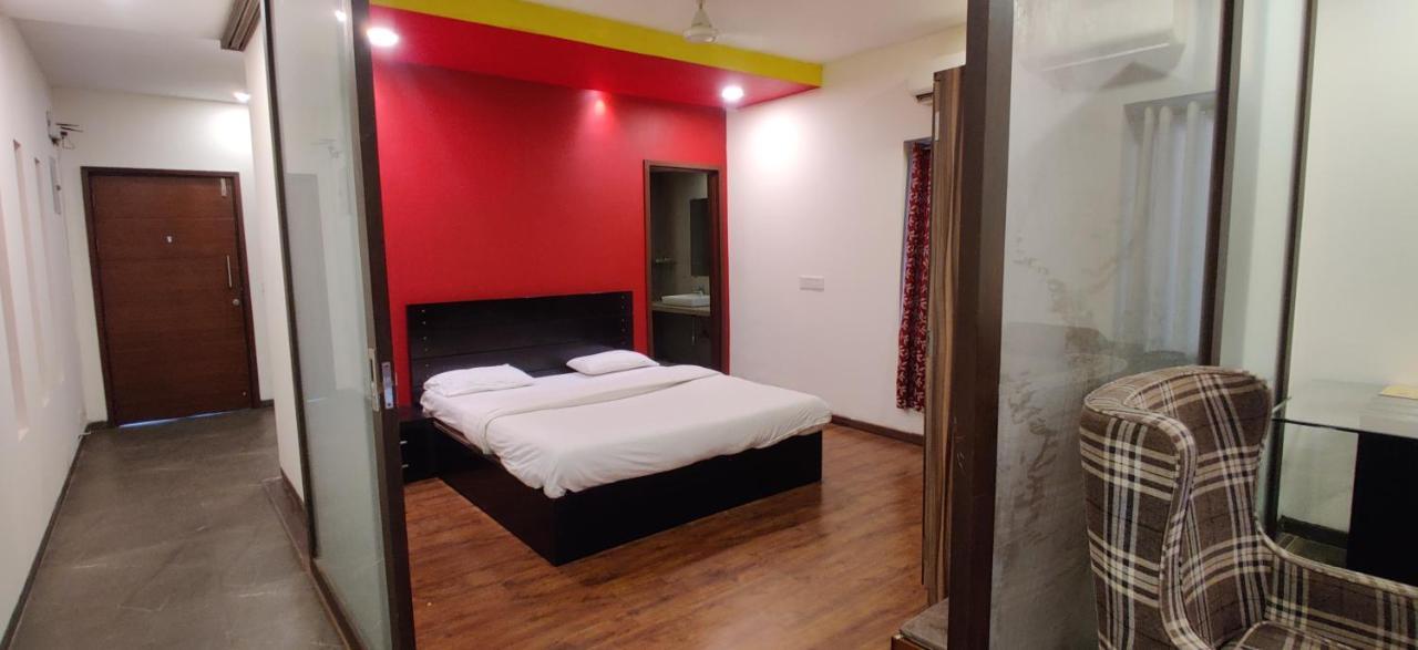 Aarju Luxurious Wave Apartment Calangute Bagian luar foto