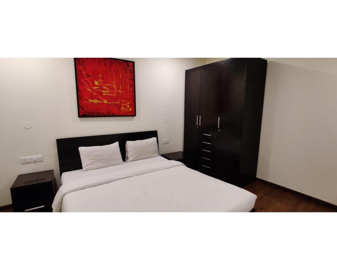 Aarju Luxurious Wave Apartment Calangute Bagian luar foto