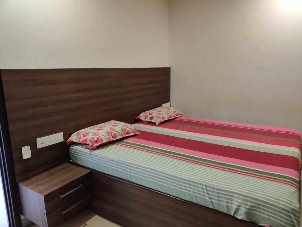 Aarju Luxurious Wave Apartment Calangute Bagian luar foto
