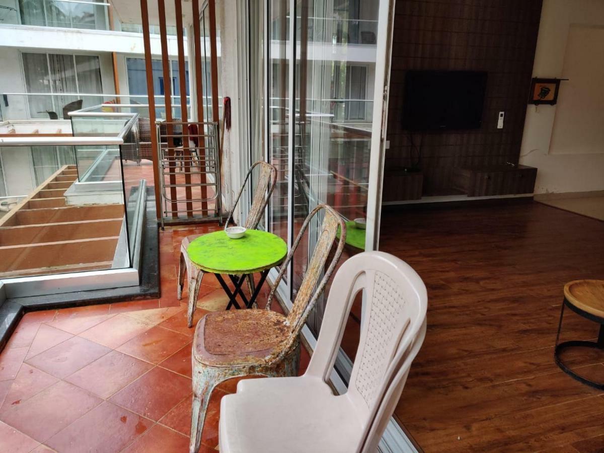 Aarju Luxurious Wave Apartment Calangute Bagian luar foto